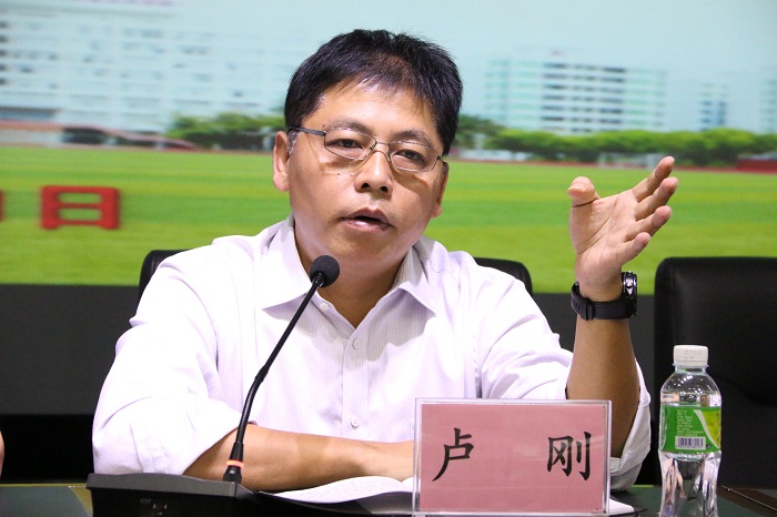卢刚处长在开班典礼上讲话（海职青年记者团_许家波_摄影）.JPG