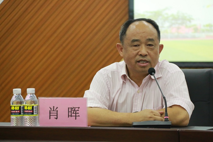 肖晖在开班仪式上讲话（海职青年记者团 许家波摄影）.jpg